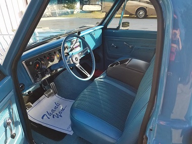 classic car interior Wildwood, FL